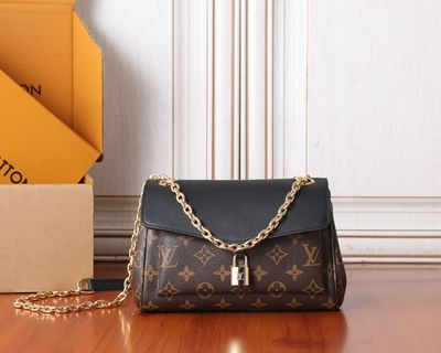 Louis Vuitton women bag LFA14
