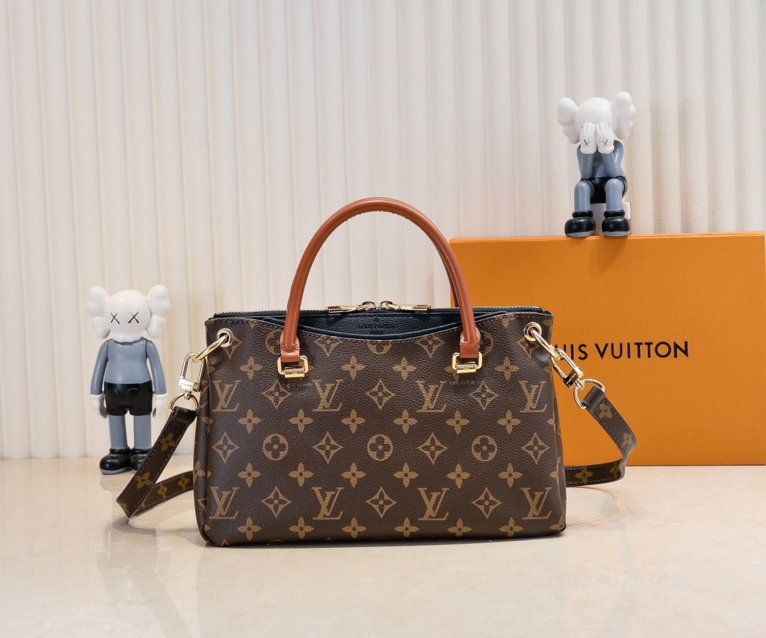 Louis Vuitton women bag LFB02