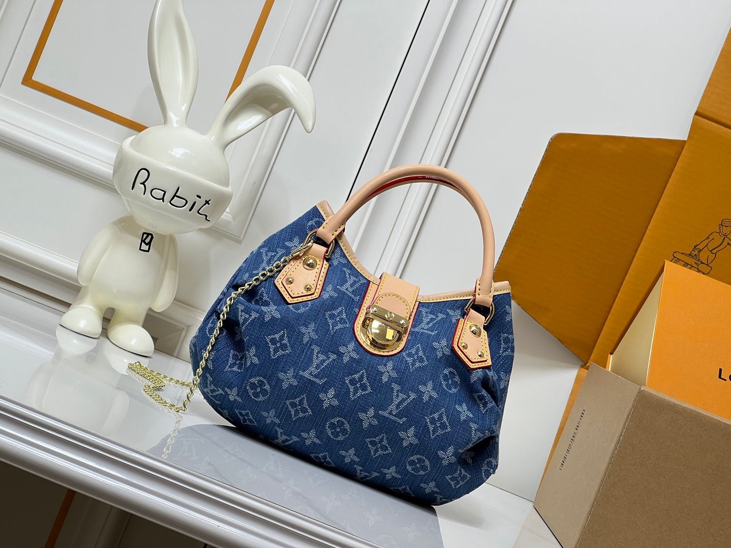 Louis Vuitton women bag LFB06