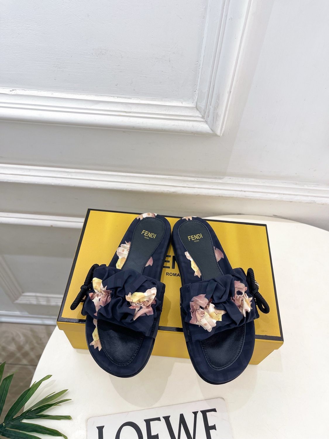 Fendi women slippers FBED01