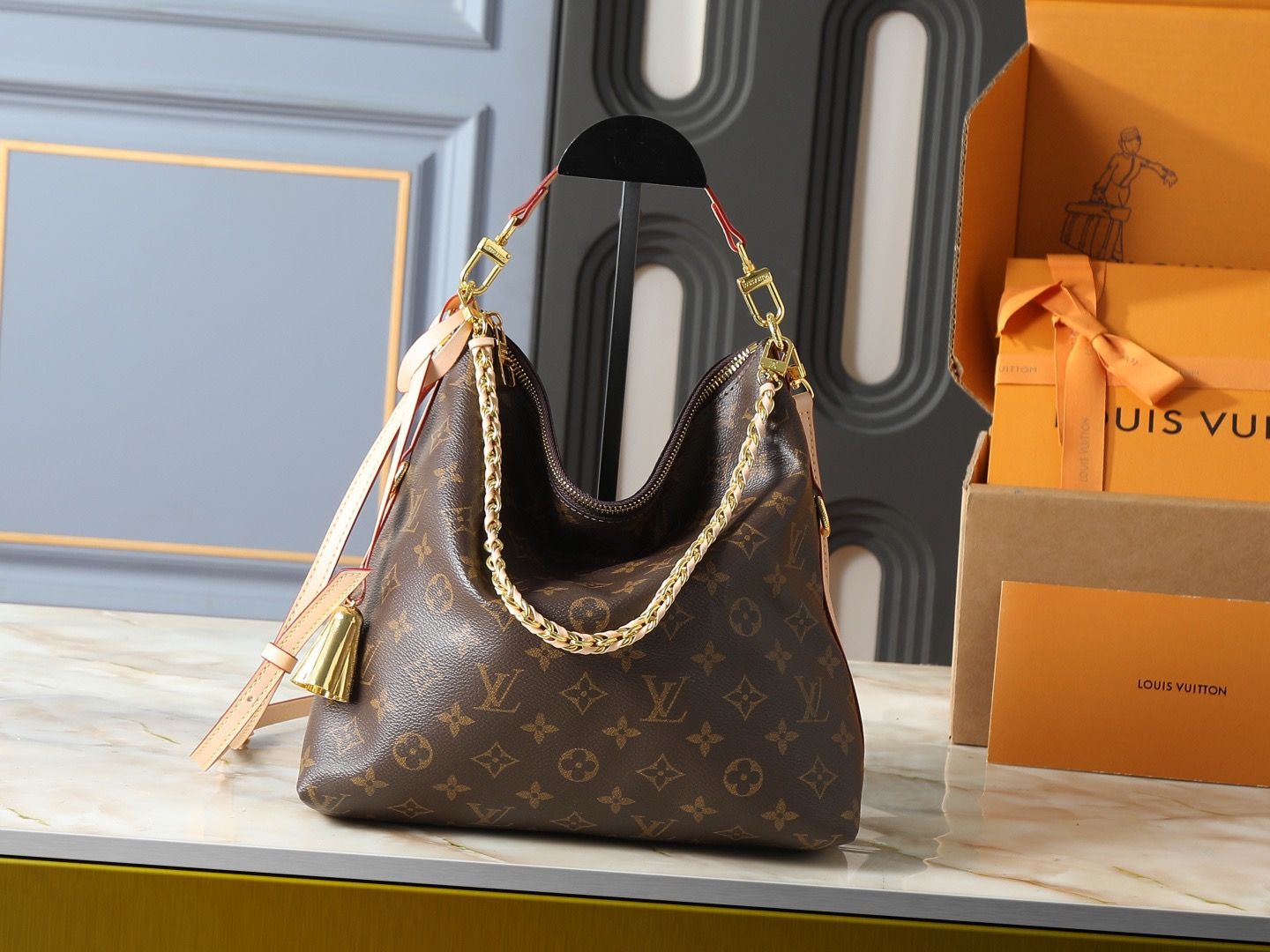 Louis Vuitton women bag LFE04