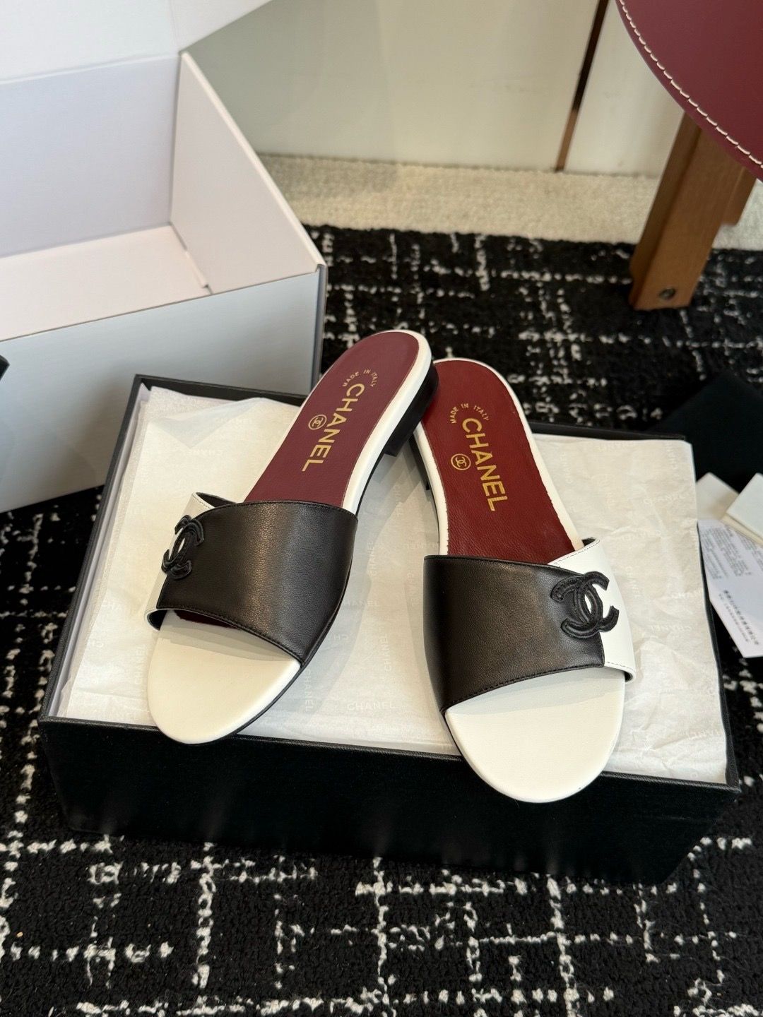 Chanel women slippers CAME04