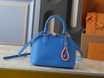 Louis Vuitton women bag LEG01