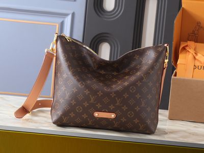 Louis Vuitton women bag LEG06