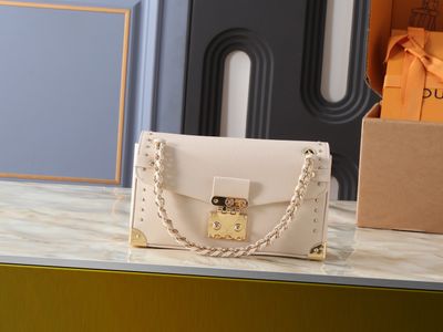 Louis Vuitton women bag LEG04