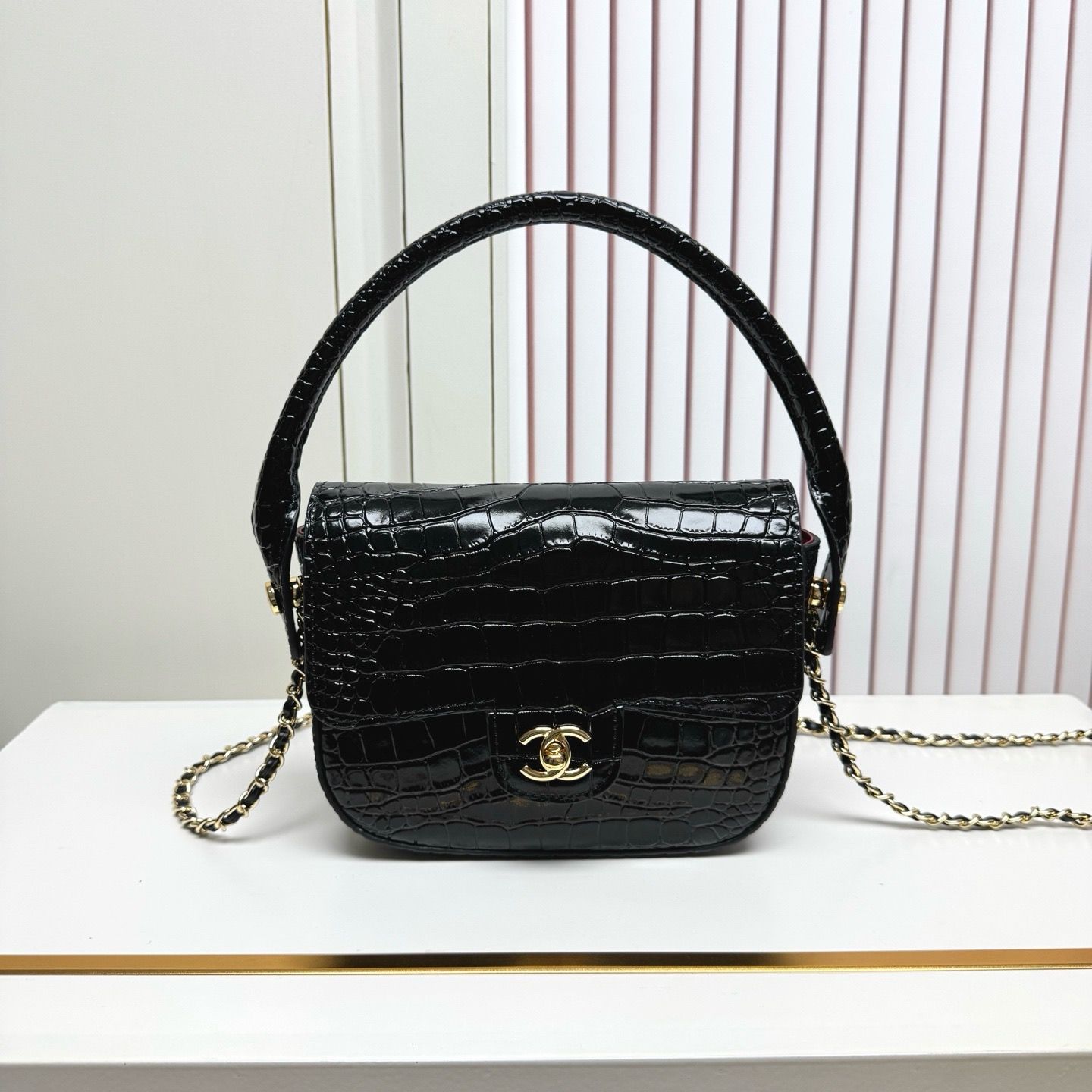 Chanel women bag CBG02