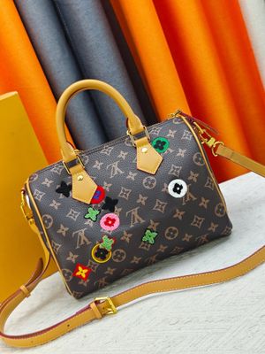 Louis Vuitton women bag LFG06