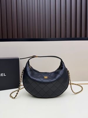Chanel women bag CBG06