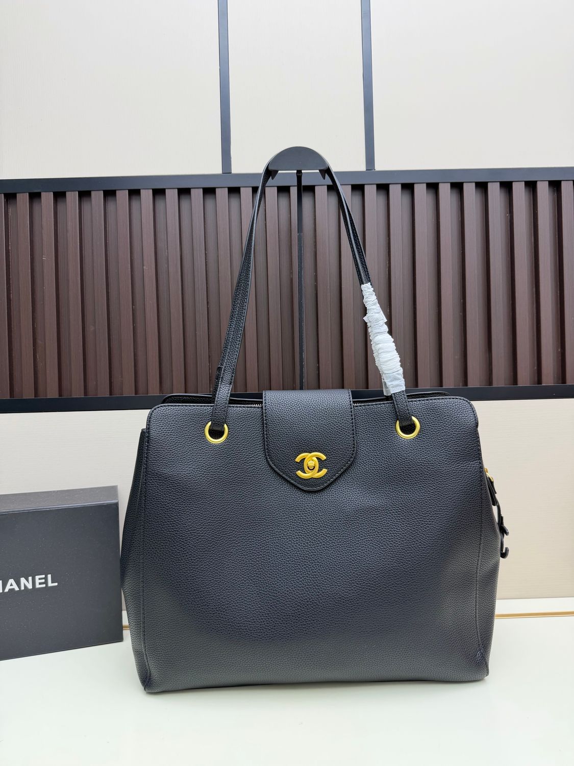 Chanel women bag CBG09