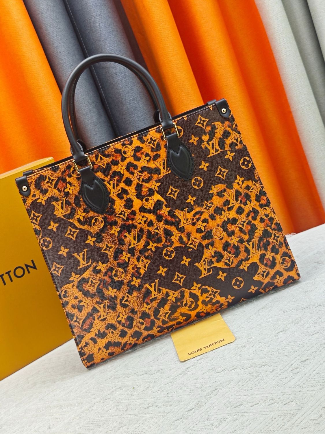 Louis Vuitton women bag LFG03