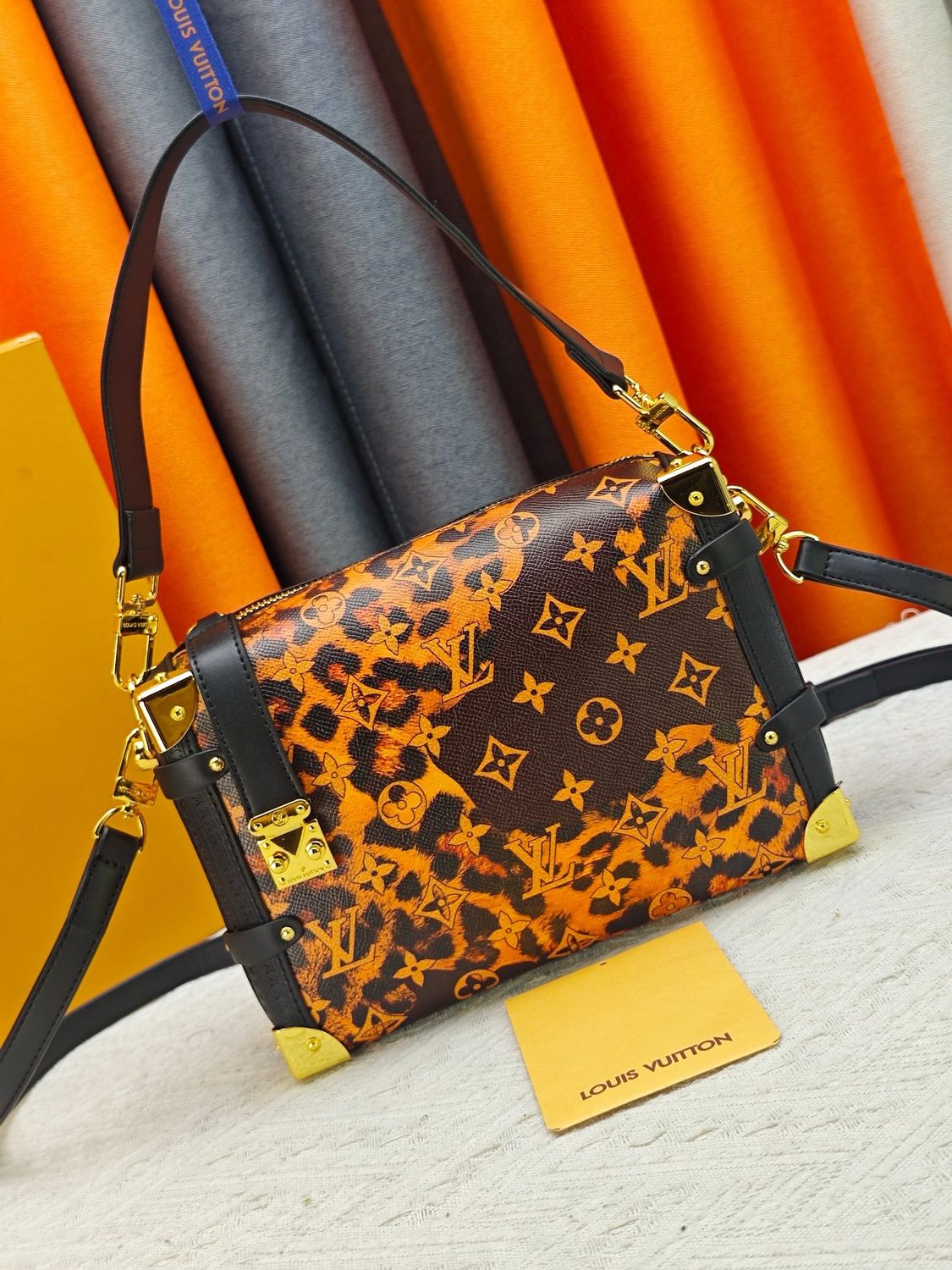Louis Vuitton women bag LFG07