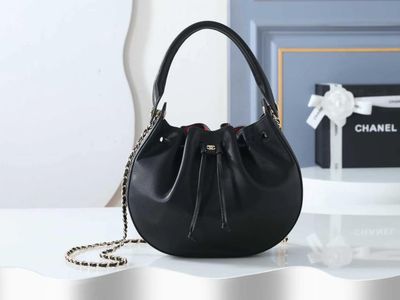 Chanel women bag CBH02