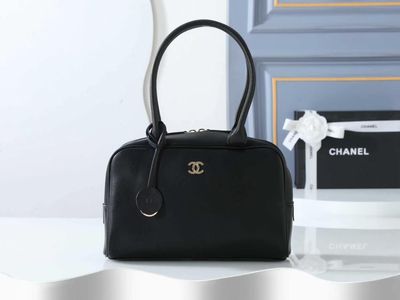 Chanel women bag CBH03