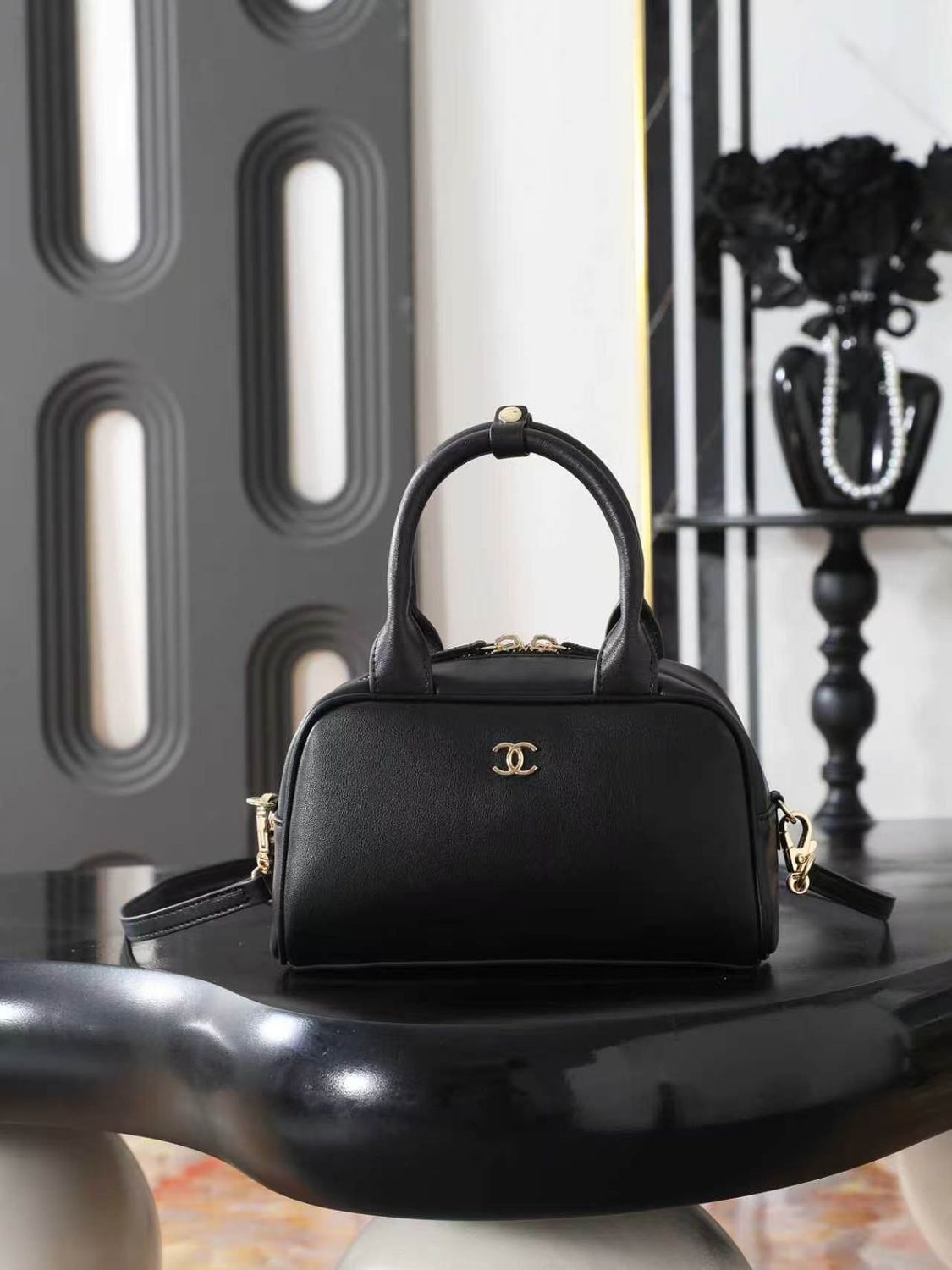 Chanel women bag CBH04