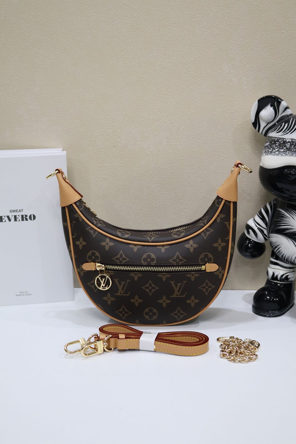 Louis Vuitton women bag LFH02