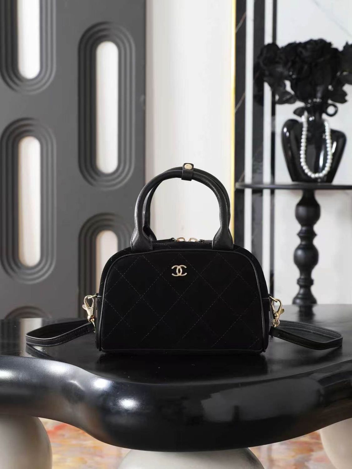 Chanel women bag CBH05