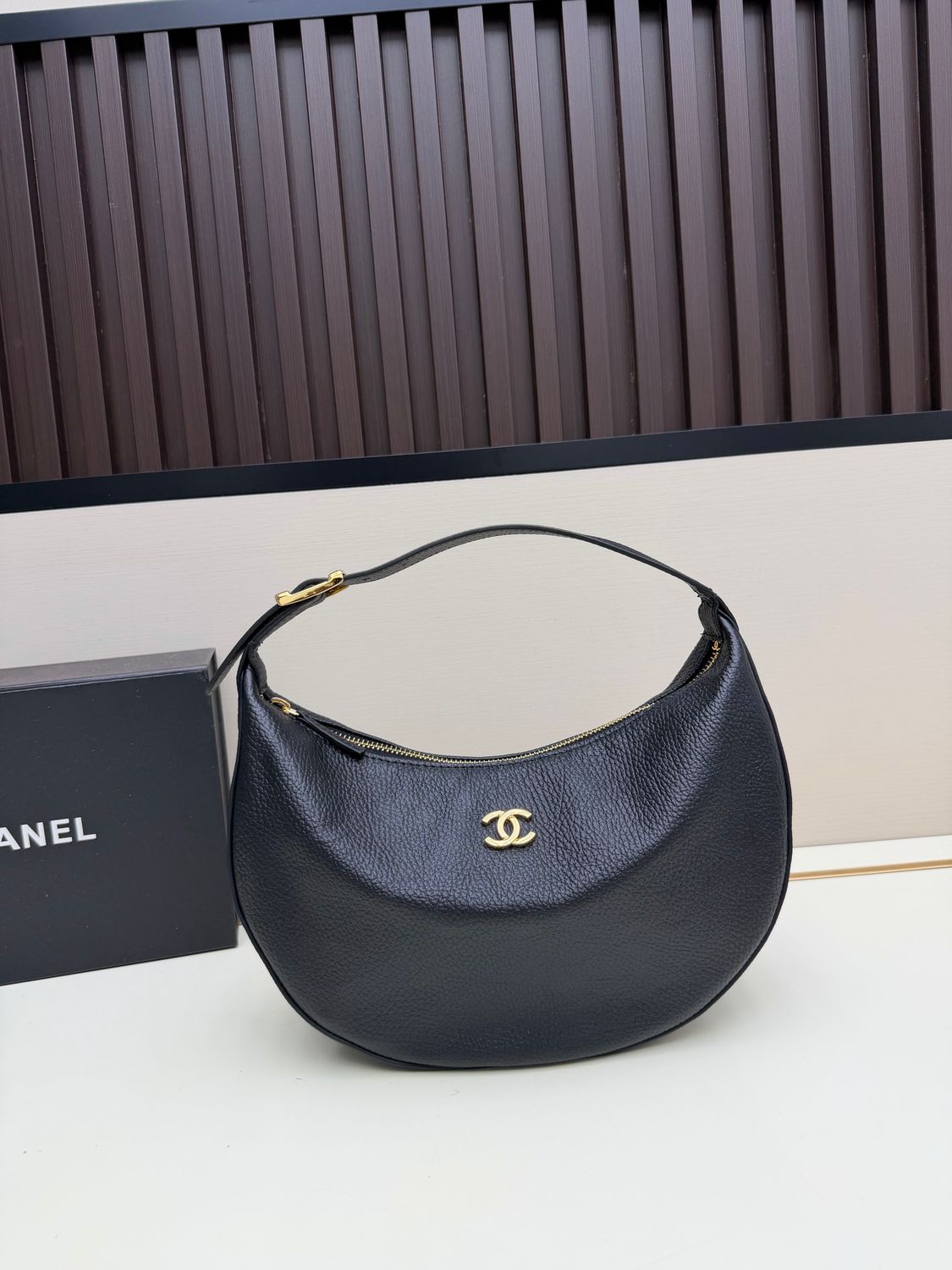 Chanel women bag CBH17