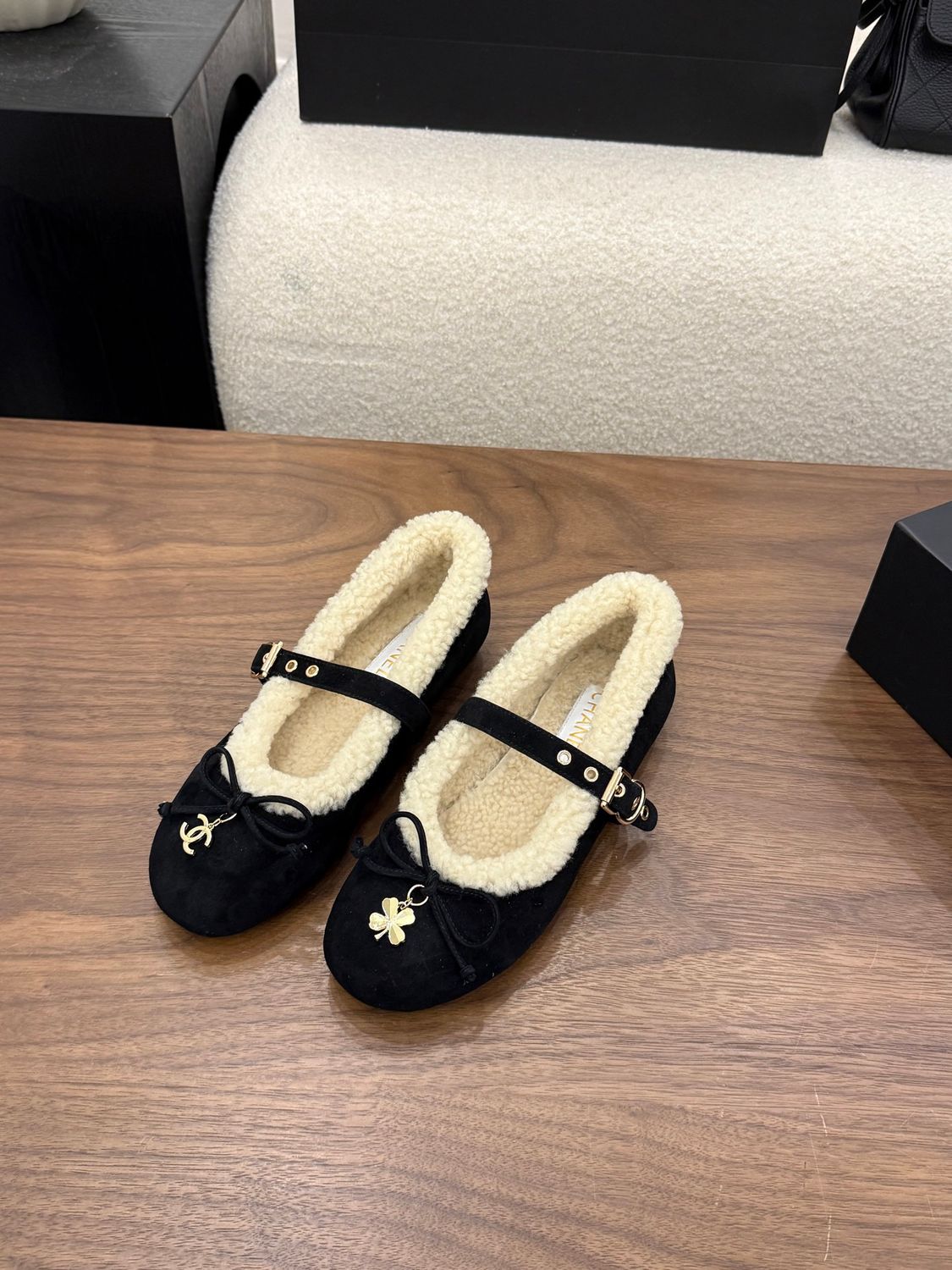 Chanel women shoes CAMH03