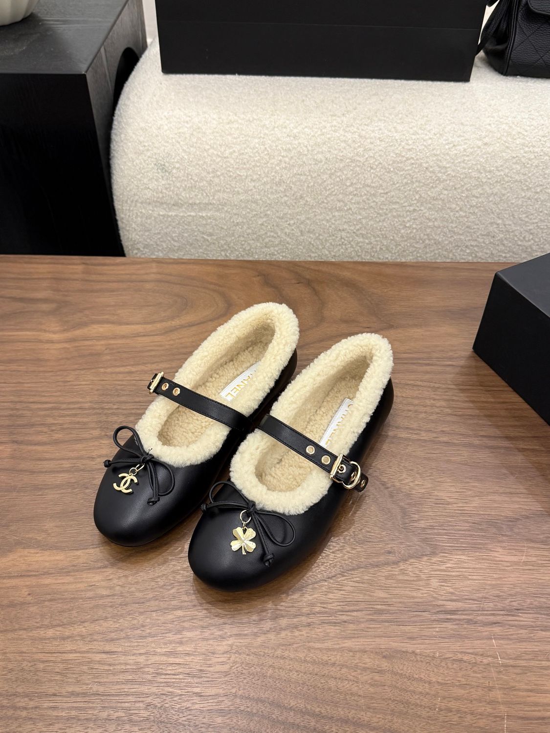 Chanel women shoes CAMH02