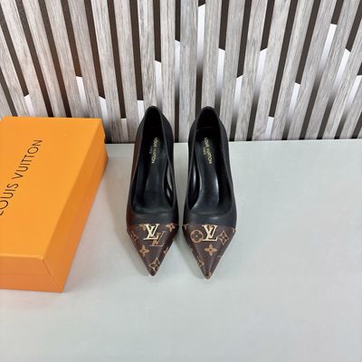 Louis Vuitton women high heels LAOI01