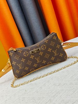 Louis Vuitton women bag LEI03