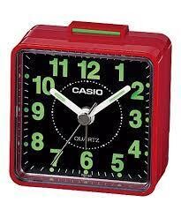 Despertador Casio TQ-140–4ef Alarm Clock color rojo