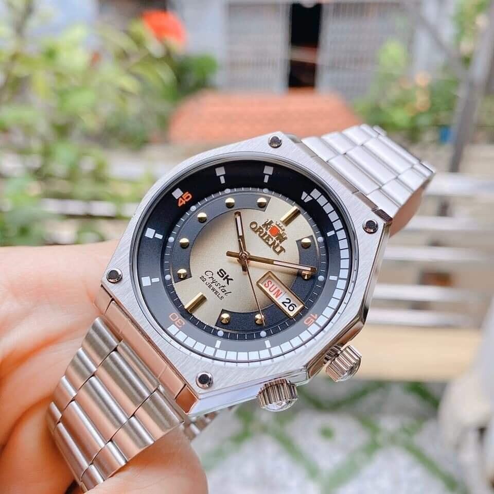 Orient SK DIVERS RA AA0B01G SK Retro Legend Automatic men s watch 41.7mm brown dial stainless steel bracelet Hand hacking Self winding 50m water resist