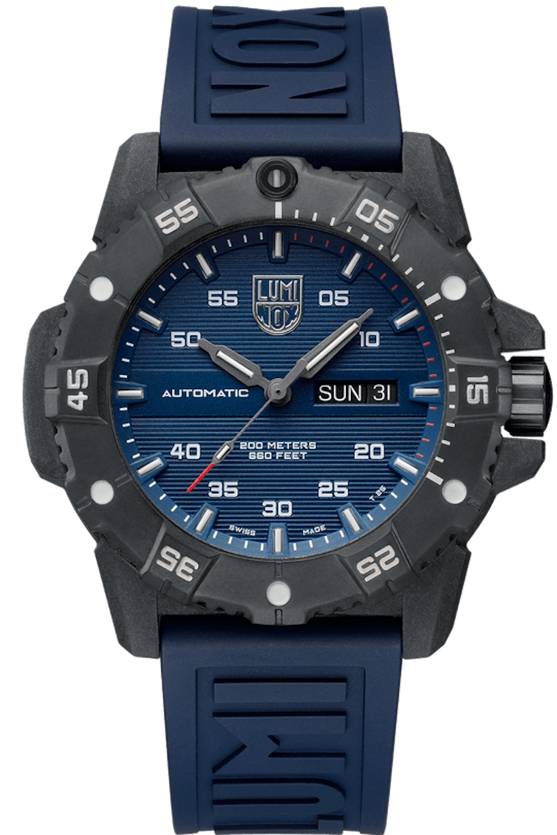 Luminox Master Carbon SEAL Automatic XS.3863 45mm 200m WR automatic men's watch Sapphire crystal Carbon case Swiss Made