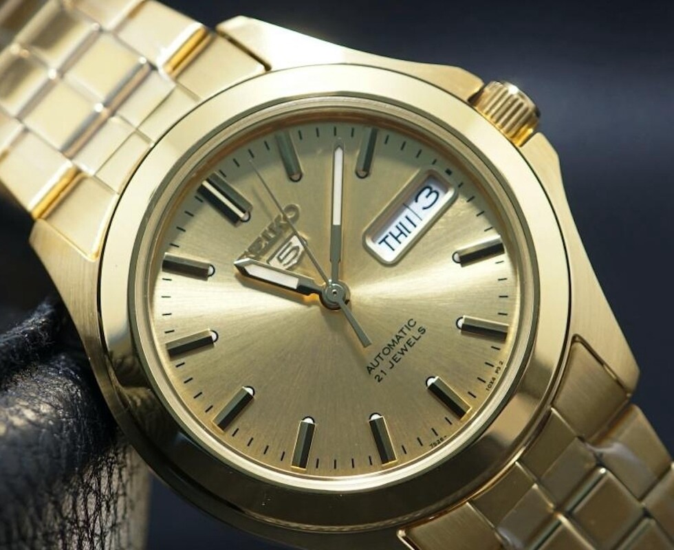Seiko 5 SNKK98K1 37mm 30m WR automatic unisex watch stainless steel bracelet