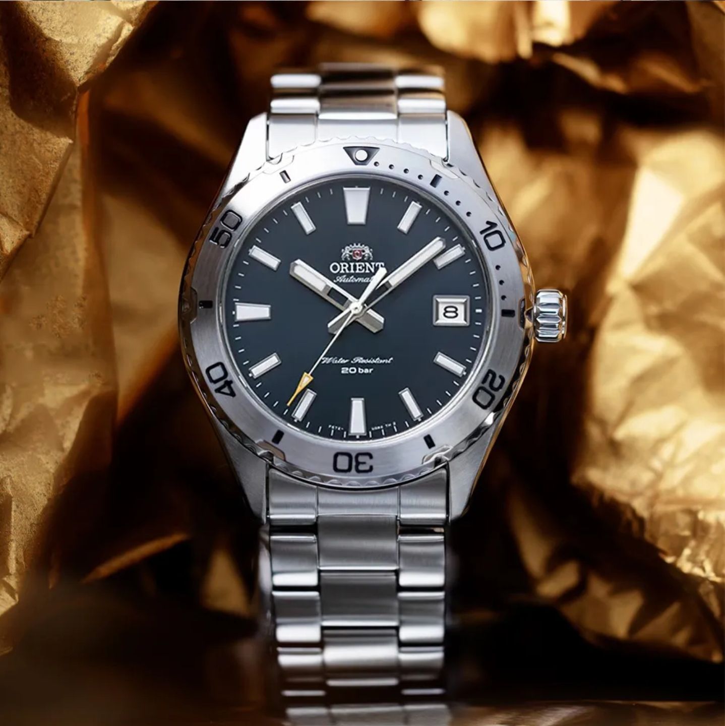 Orient Mako  RA-AC0Q02L 39.9mm  sapphire crystal 200m WR automatic divers men’s watch stainless steel bracelet