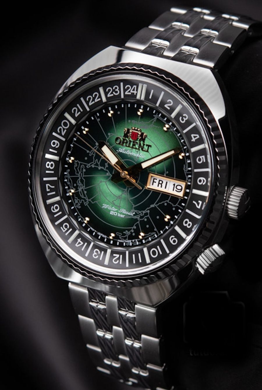 Orient Revival World Map Automatic RA-AA0E02E automatic men&#39;s watch green dial 43.5mm stainless steel bracelet 200m water resist