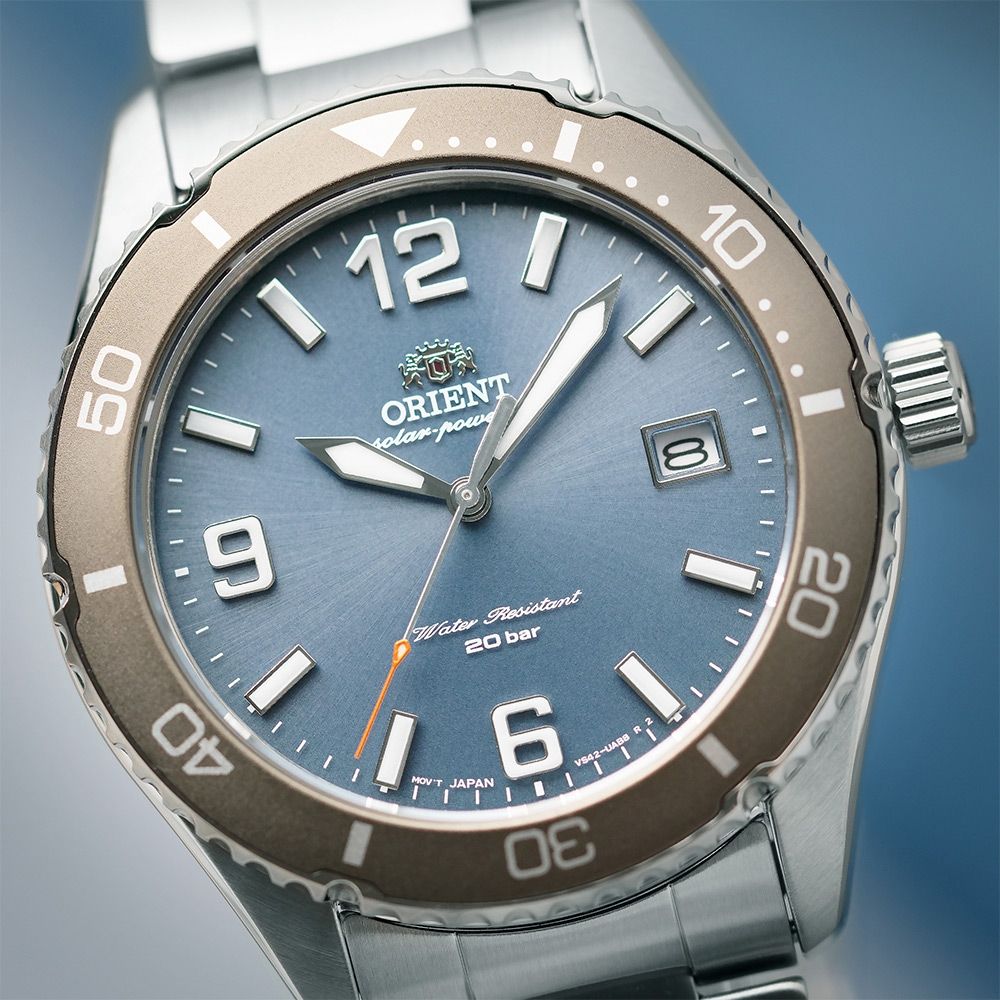 Orient Kamasu RA-WJ0002L 39.9mm 200m WR sapphire crystal sapphire crystal steel strap men&#39;s solar diving watch