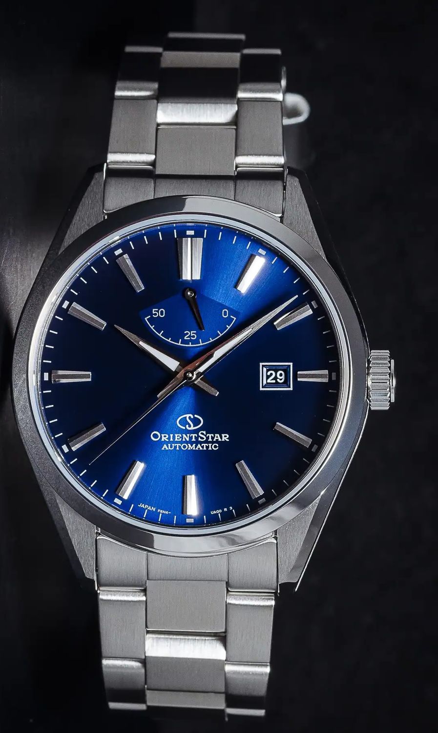 Orient Star automatic men&#39;s watch RE-AU0403L blue dial sapphire crystal stainless steel strap