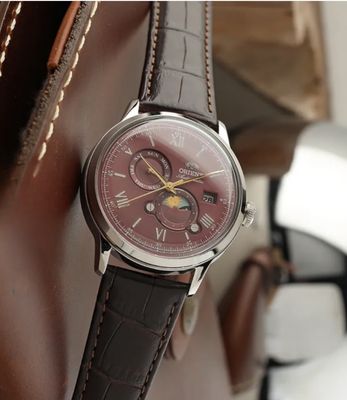 Orient Bambino Sun &amp; Moon RA-AK0807R 41.5mm automatic watch for men with hand-hacking (manual winding possible) and leather strap