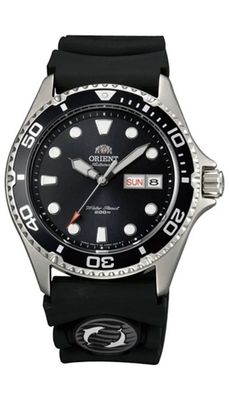Orient Sports Mako Ray TAA02007B 41.5mm 200m WR automatic watch for men with rubber strap