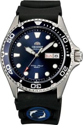 Orient Sports Mako Ray TAA02008D 41.5mm 200m WR automatic watch for men with rubber strap