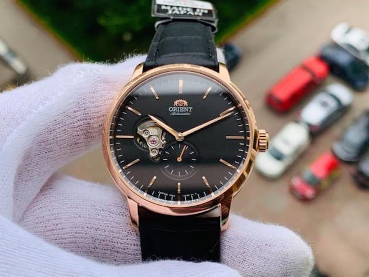 Men's automatic watch Orient RA-AR0103B Open Heart leather strap black dial 40mm (allows manual winding)