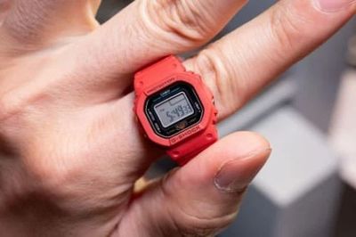 Casio G-shock DWN-5600-4JR  nano digital watch ring 23.4 x 20 x 7.5 mm 200m wr
