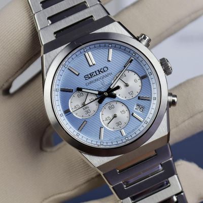 Seiko Chronograph SSB459P1 Men's Watch, 40mm, Sapphire Crystal, 100m Water Resistance, Steel Strap