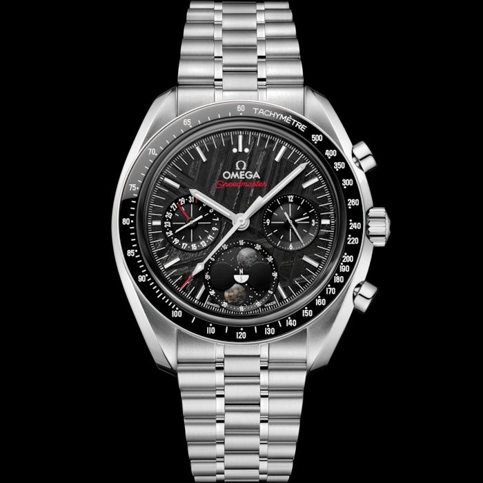 Omega Speedmaster Moonphase 304.30.43.52.01.001 | Stainless Steel, Black Dial, 43 mm