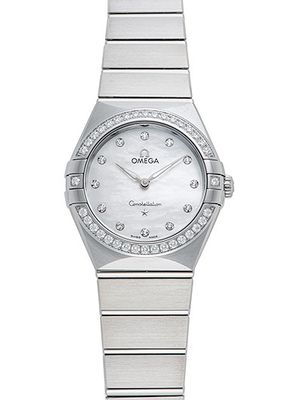 Omega Constellation Manhattan 131.15.28.60.55.001 | Stainless Steel and Diamonds, White Mother-of-Pearl Dial, 28 mm