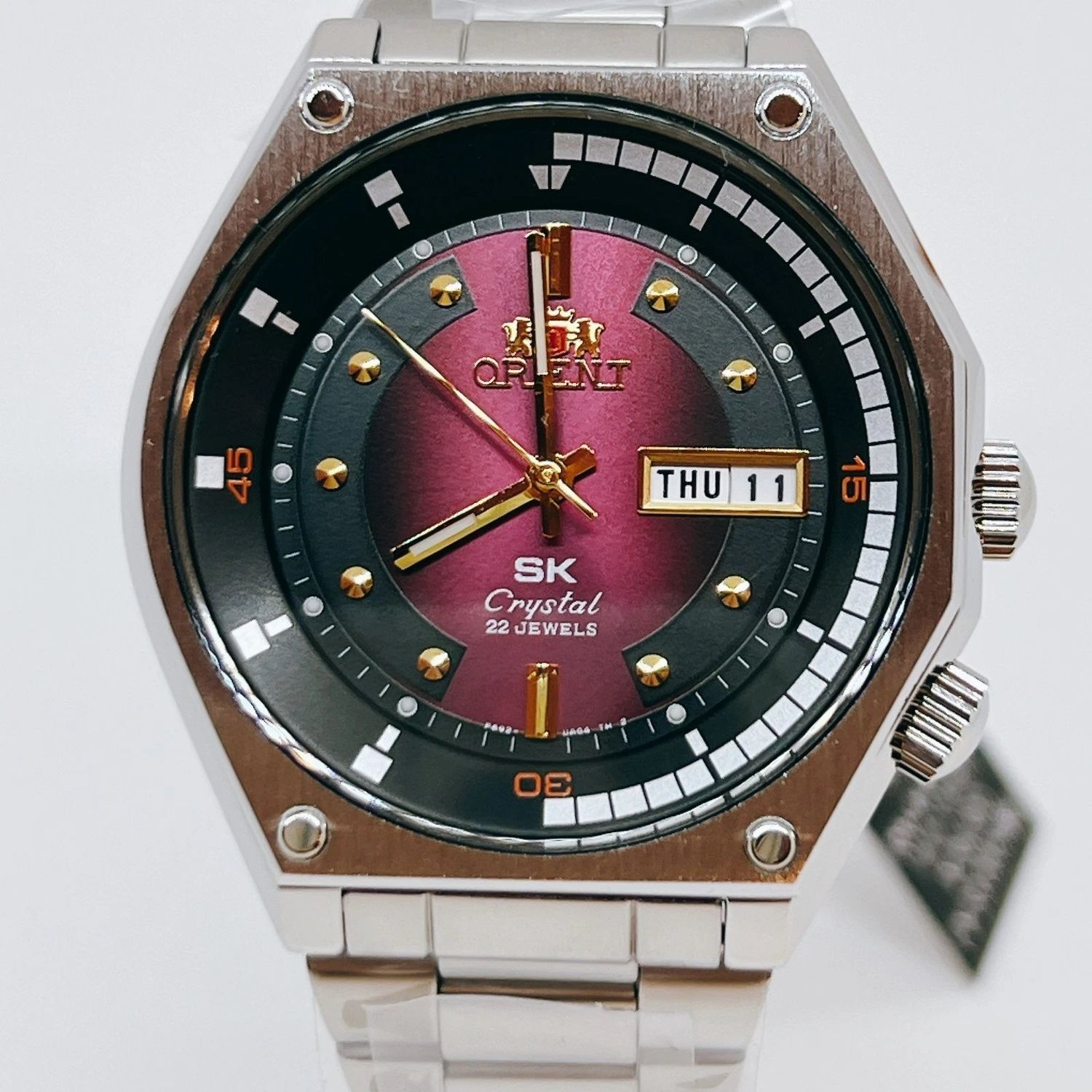 Orient Vintage Divers Orient Retro Legend SK Divers RN-AA0B02R JDM   Orient Divers Automatic men's watch stainless steel bracelet red dial 41.7mm JDM (Japan domestic market) English - Kanji cal. F6922