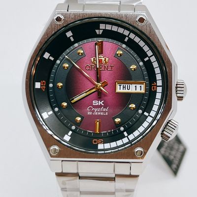 Orient Vintage Divers Orient Retro Legend SK Divers RN-AA0B02R JDM   Orient Divers Automatic men's watch stainless steel bracelet red dial 41.7mm JDM (Japan domestic market) English - Kanji cal. F6922
