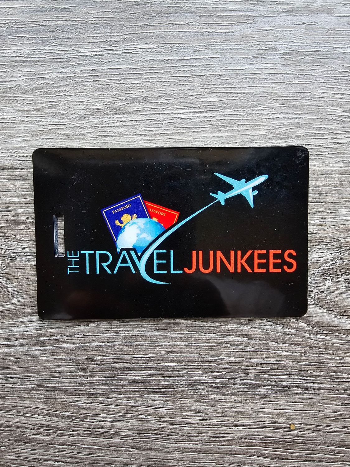 THETRAVELJUNKEES Luggage tag