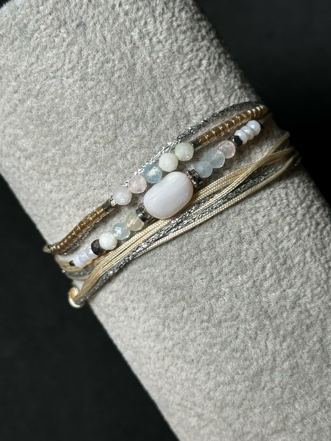 Bracelet Seed Beads White Stones