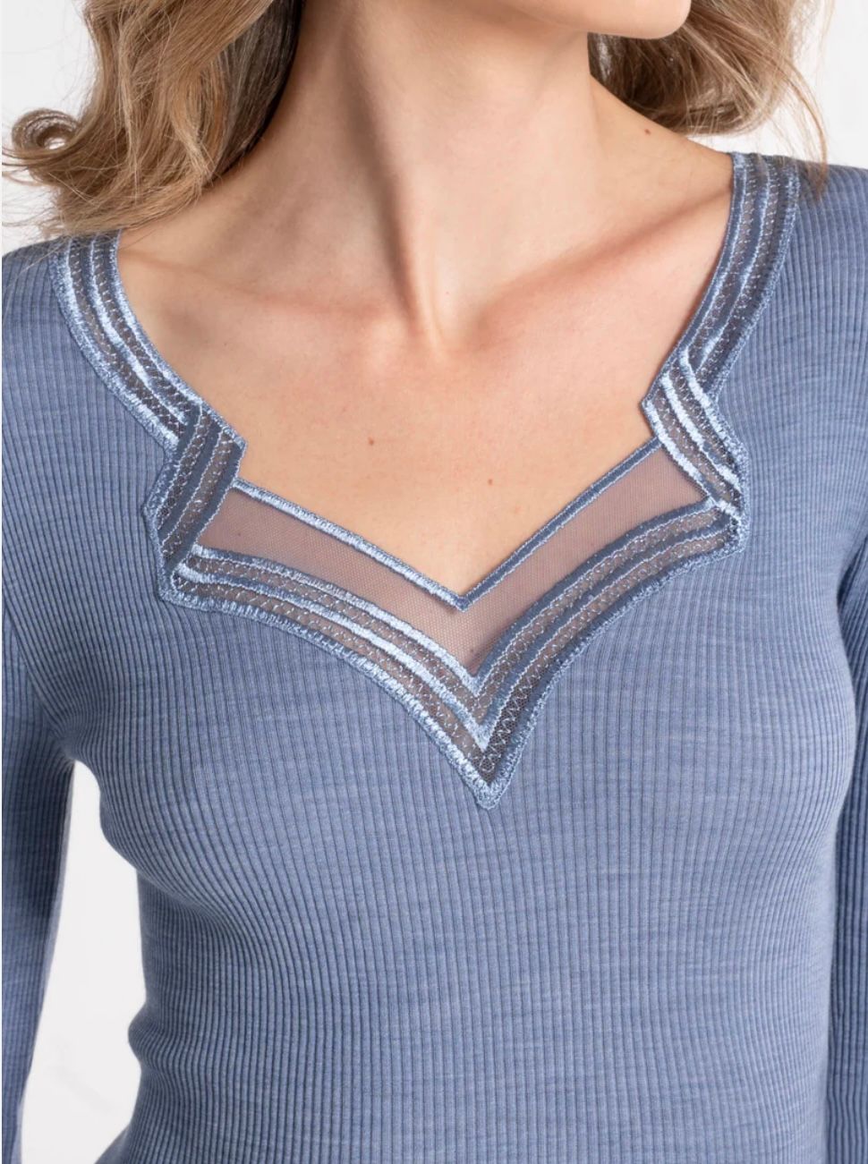 RIBBED LONG SLEEVE SHIRT
