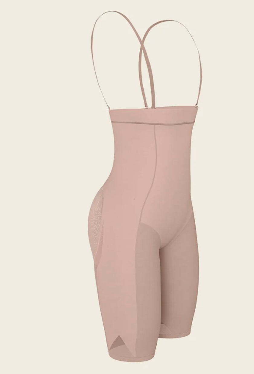 INVISIBLE EXTRA HIGH-WAISTED SHAPER SHORT W/REMOVABLE STRAPS