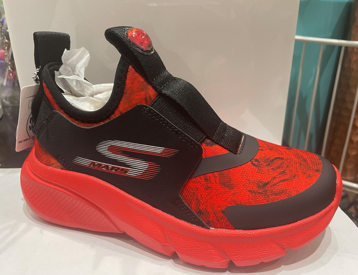 Skechers Nebula-Squad , Color: Red, Size: 11