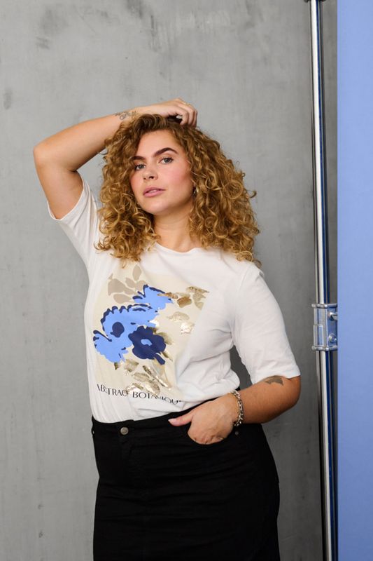 KCprilla T-shirt