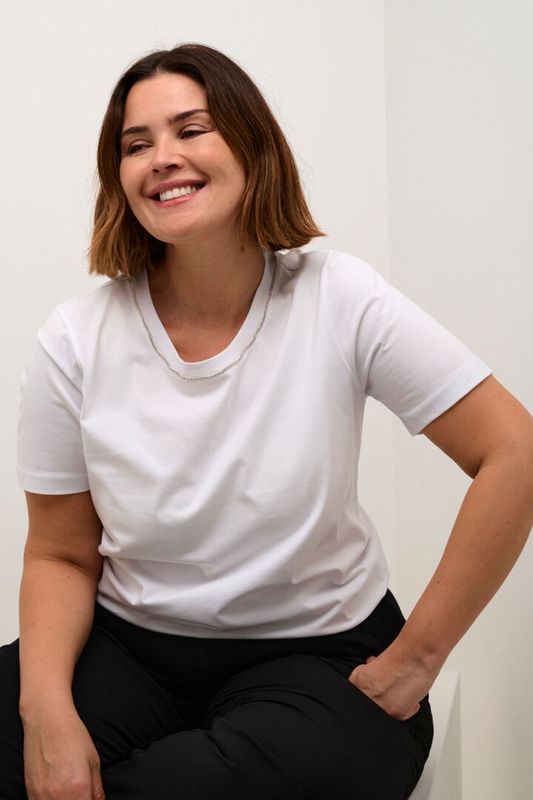 KCviana T-shirt
